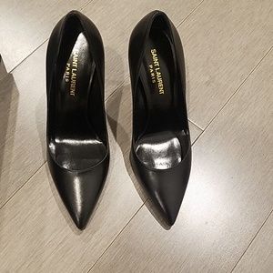 SAINT LAURENT PARIS PUMP SIZE 37